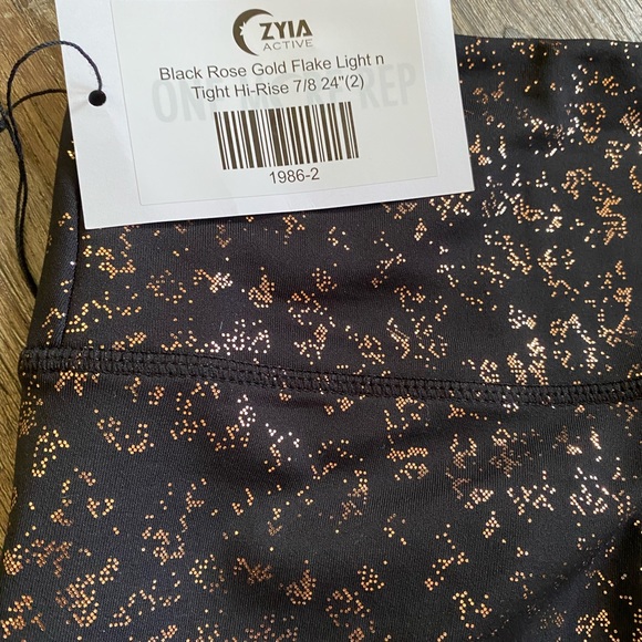 Zyia Black Rose Gold Fleck Light and Tight leggings - Picture 3 of 4